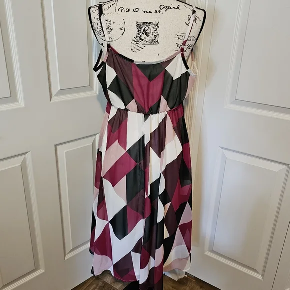 Torrid Geometric Print Chiffon Dress - Picture 5 of 7